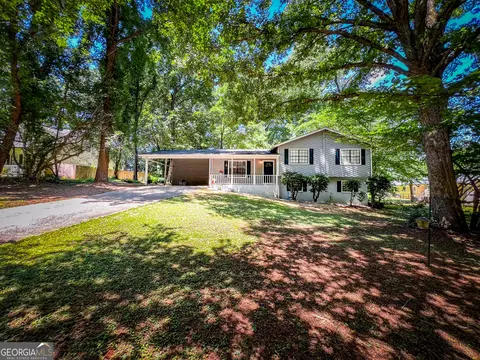 9055 Kelly Ct, Jonesboro, GA 30236