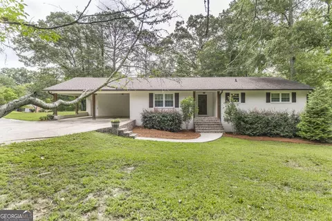 6349 Carey Dr, Macon, GA 31216