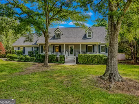 171 Crystal Creek Dr, Colbert, GA 30628