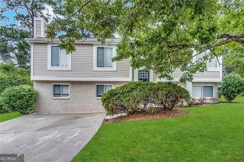 2039 Raintree Pl, Lithonia, GA 30058