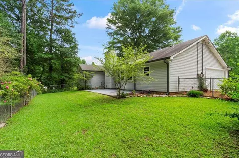 Exterior - 163 Nicki Ct, Hampton, GA 30228 photo 5 of 8