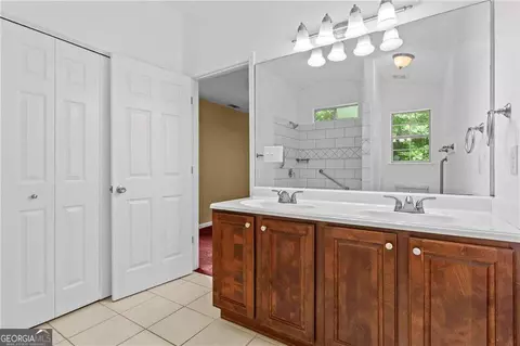 Bath - 163 Nicki Ct, Hampton, GA 30228 photo 1 of 3