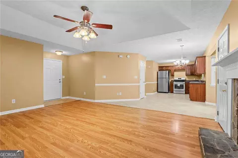 Living - 163 Nicki Ct, Hampton, GA 30228 photo 3 of 4