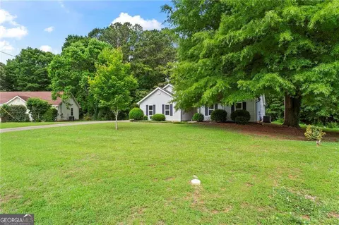 Exterior - 163 Nicki Ct, Hampton, GA 30228 photo 8 of 8