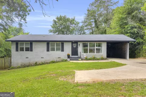 372 Scenic Dr, Toccoa, GA 30577