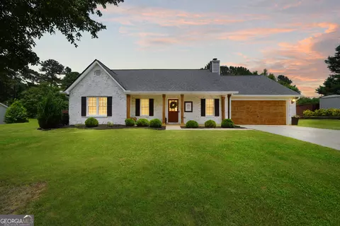 Exterior - 156 Meadow View Dr, Jackson, GA 30233 photo 2 of 19