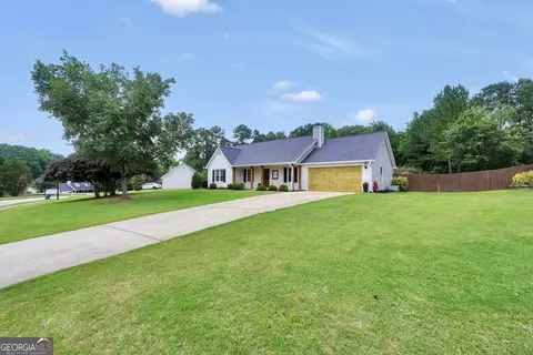 Exterior - 156 Meadow View Dr, Jackson, GA 30233 photo 5 of 19