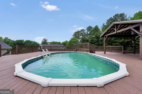 Exterior - 156 Meadow View Dr, Jackson, GA 30233 photo 14 of 19