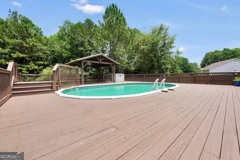 Exterior - 156 Meadow View Dr, Jackson, GA 30233 photo 9 of 19
