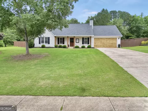 Exterior - 156 Meadow View Dr, Jackson, GA 30233 photo 1 of 19