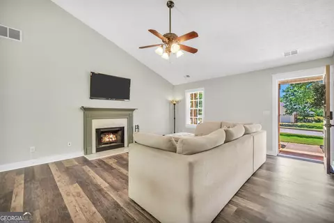Living - 156 Meadow View Dr, Jackson, GA 30233 photo 2 of 6