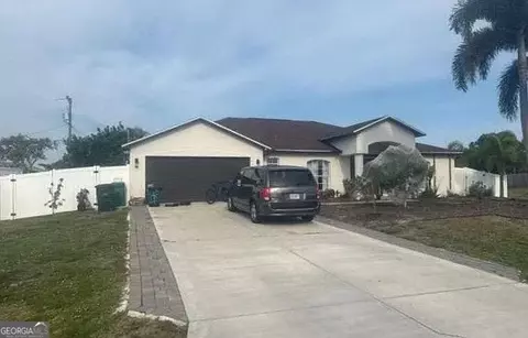 702 SW 9th Ave, Cape Coral, FL 33991