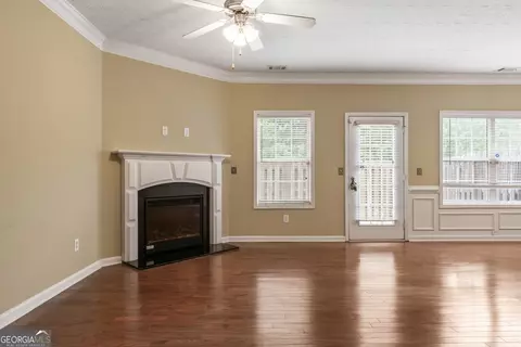 Living - 3813 Augustine Pl, Rex, GA 30273 photo 2 of 6