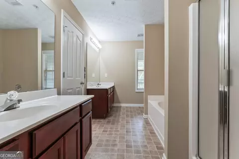 Entry Way - 3813 Augustine Pl, Rex, GA 30273 photo 4 of 4