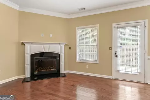Living - 3813 Augustine Pl, Rex, GA 30273 photo 3 of 6