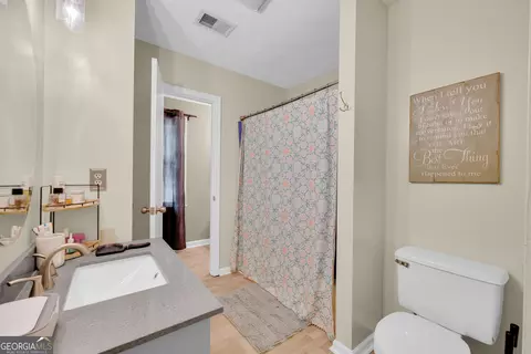 Bath - 213 Hidden Lakes Dr, Toccoa, GA 30577 photo 6 of 9