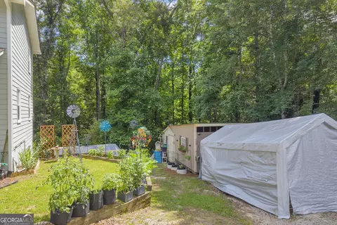 Exterior - 213 Hidden Lakes Dr, Toccoa, GA 30577 photo 4 of 15