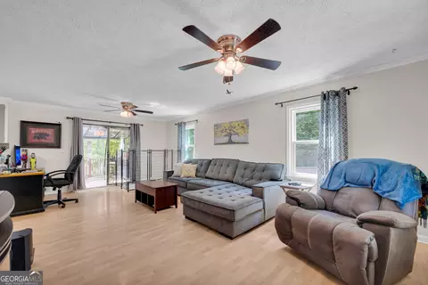 Living - 213 Hidden Lakes Dr, Toccoa, GA 30577 photo 1 of 2