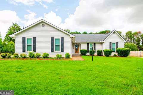 11058 Hunters Ln, Hampton, GA 30228