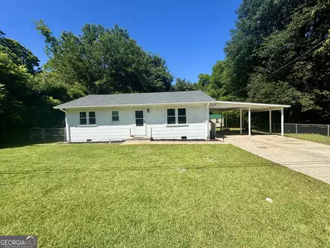 103 Jackson St, Byron, GA 31008
