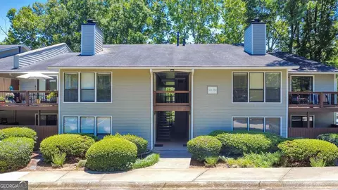 513 Park Ridge Cir, Marietta, GA 30068
