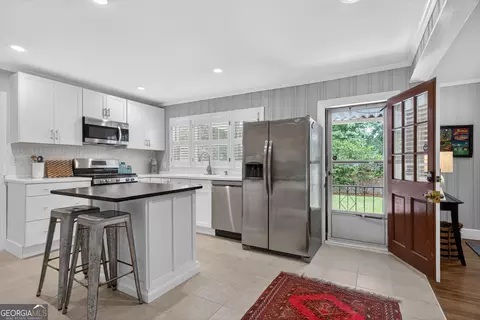 Kitchen - 421 Ridgecrest Rd, Lagrange, GA 30240 photo 1 of 3