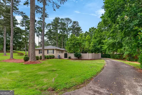 Exterior - 421 Ridgecrest Rd, Lagrange, GA 30240 photo 4 of 6