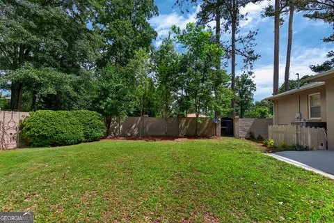 Exterior - 421 Ridgecrest Rd, Lagrange, GA 30240 photo 2 of 6