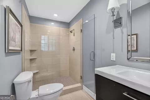 Bath - 421 Ridgecrest Rd, Lagrange, GA 30240 photo 2 of 2