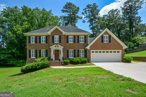 1333 Concord Cir SW, Lilburn, GA 30047