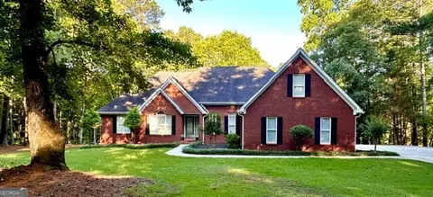 1235 Upchurch Rd, Mcdonough, GA 30252