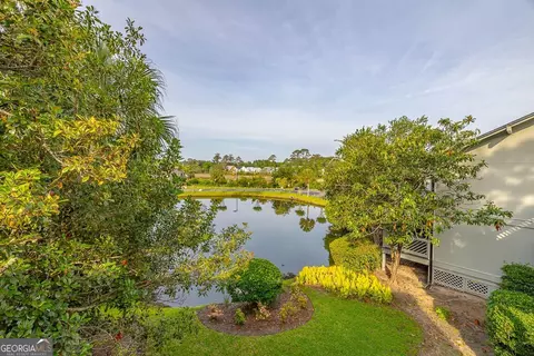 100 Blair Rd #D8, St. Simons, GA 31522