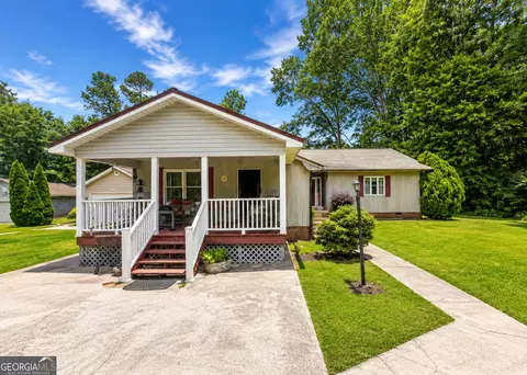 455 Wildwood Dr, Chatsworth, GA 30705