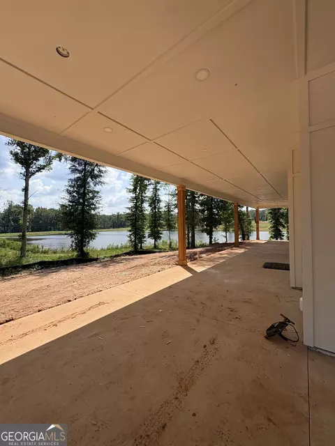 Exterior - 224 Walters Rd, Barnesville, GA 30204 photo 3 of 5