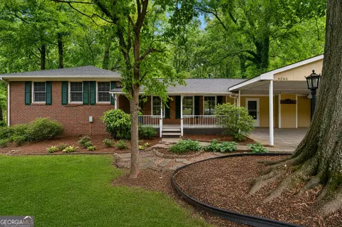 4040 Philmont Dr, Marietta, GA 30066