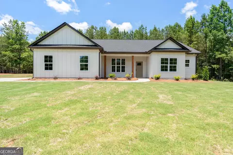 498 Martin Mill Rd, Moreland, GA 30259