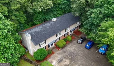 719 Burnt Creek Dr NW, Lilburn, GA 30047