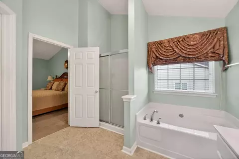 Bath - 190 Meadowbrook Ct, Covington, GA 30016 photo 3 of 4