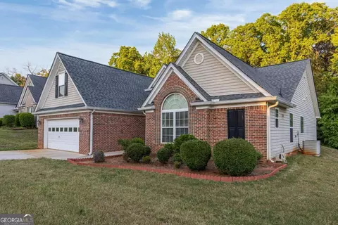 Exterior - 190 Meadowbrook Ct, Covington, GA 30016 photo 2 of 3