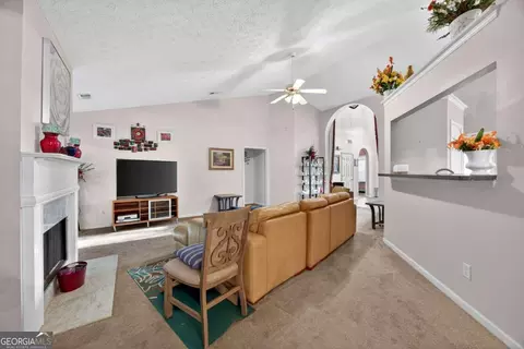Entry Way - 190 Meadowbrook Ct, Covington, GA 30016 photo 2 of 2