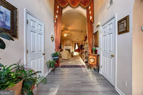 Entry Way - 190 Meadowbrook Ct, Covington, GA 30016 photo 1 of 2