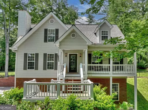 94 Old Place Dr, Blue Ridge, GA 30513