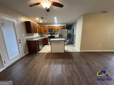 Other - 112 Barbara Dr, Warner Robins, GA 31093 photo 3 of 8