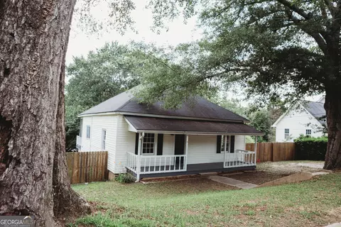 1966 River St NE, Conyers, GA 30012