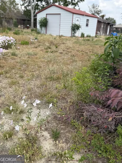 Exterior - 12 Elementary St, Hazlehurst, GA 31539 photo 2 of 2