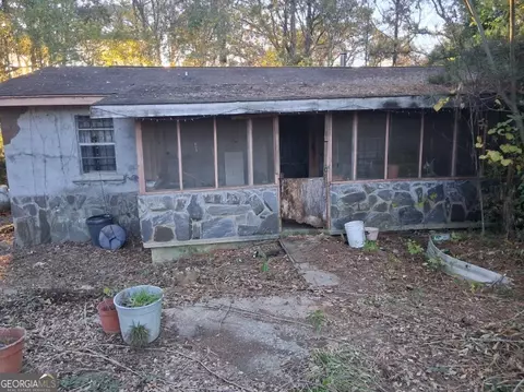 144 Short Jay St, Woodbury, GA 30293