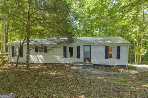 114 Lake Harbor Trl, Martin, GA 30557