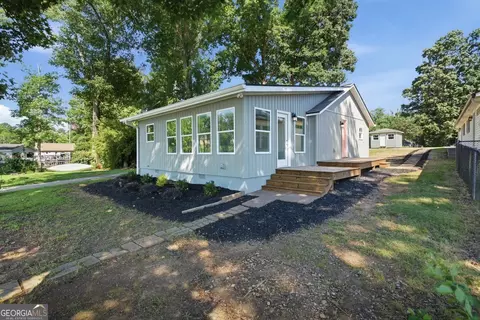Exterior - 230 Arrow Point Rd, Jackson, GA 30233 photo 2 of 5