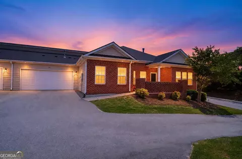 341 Villa Park Cir, Stone Mountain, GA 30087