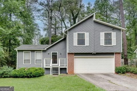 5611 Whittondale Rd, Lithonia, GA 30058